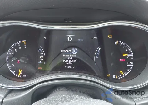 2020 Jeep Grand Cherokee Limited 4X4 z USA, uszkodzony, nr VIN 1C4RJFBG6LC445699